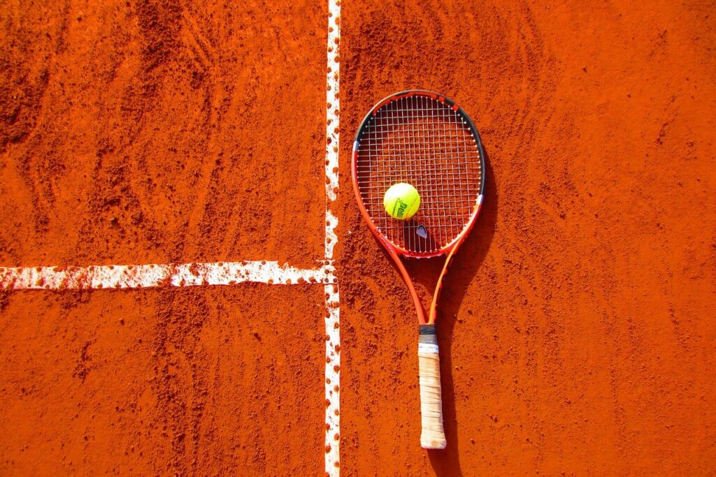 Mitglieder des TC Vennhausen beim Tennis